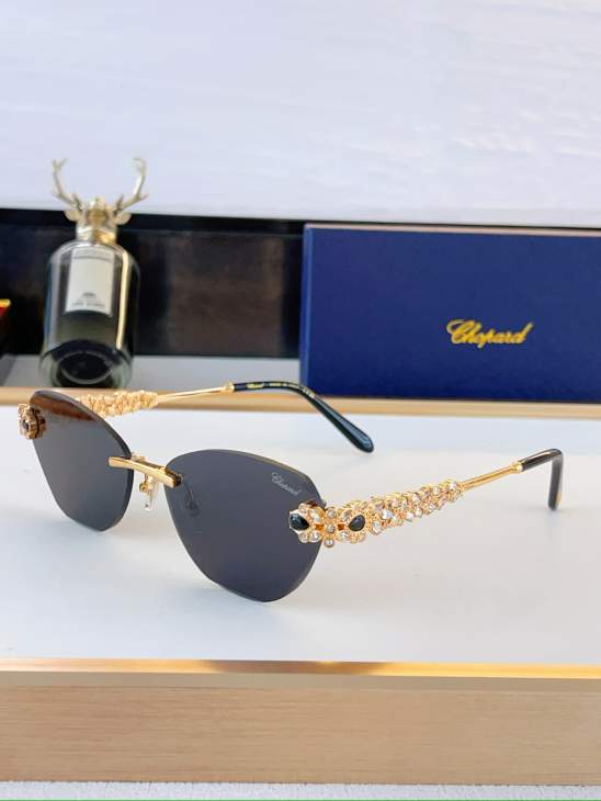 Picture of Chopard Sunglasses _SKUfw80049854fw